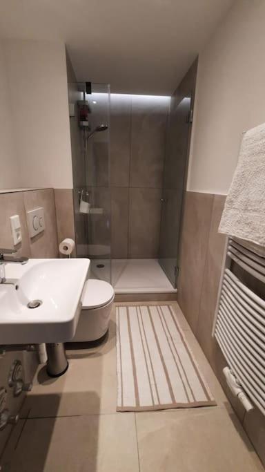 2 Br- New, Cozy For 5 People *